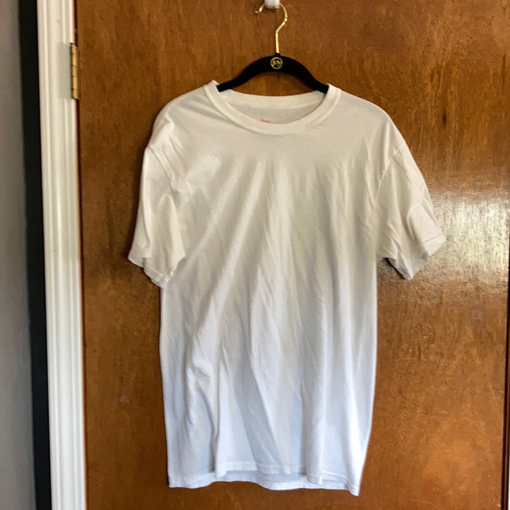 White tee